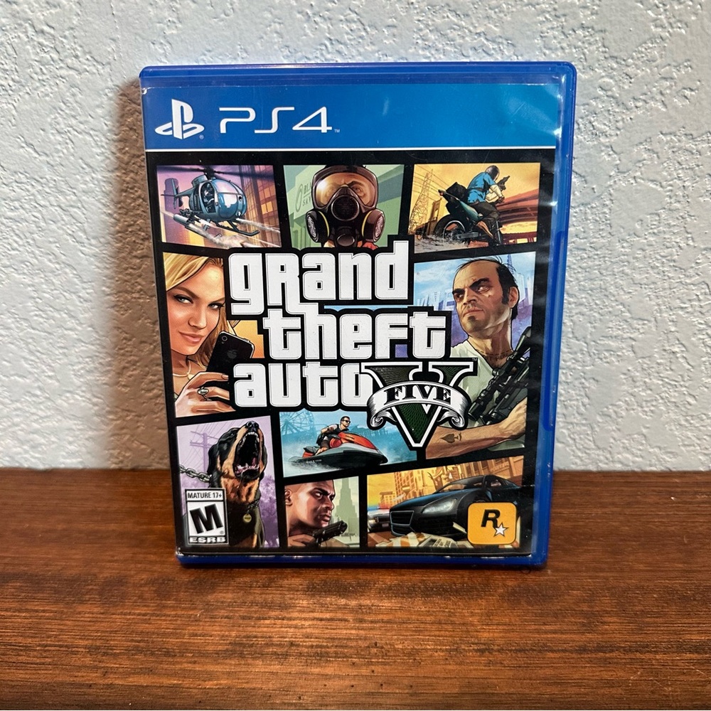 Grand Theft Auto 5 PlayStation 4 CIB - Tested & Working